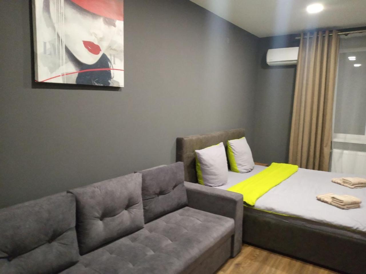 Apartment Yes 41 Ujhorod Exterior foto