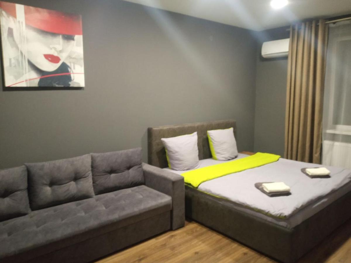 Apartment Yes 41 Ujhorod Exterior foto